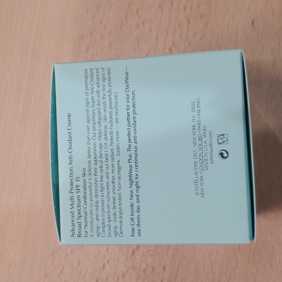 SOLD Estee Lauder DayWear Advanced Multi-Protection Anti-Oxidant Creme - Picture 6 of 8